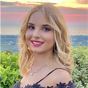 Diplomata in Liceo Linguistico Ettore Majorana di Capannori e studio Scienze della Formazione Primaria